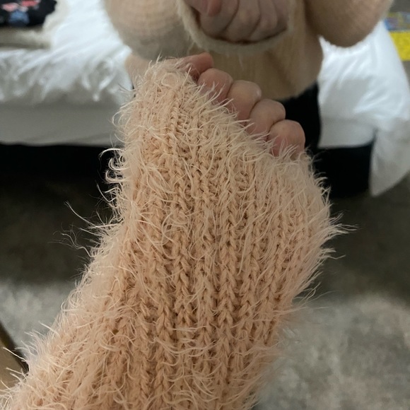 Set of 2 fuzzy sweaters - Picture 6 of 11